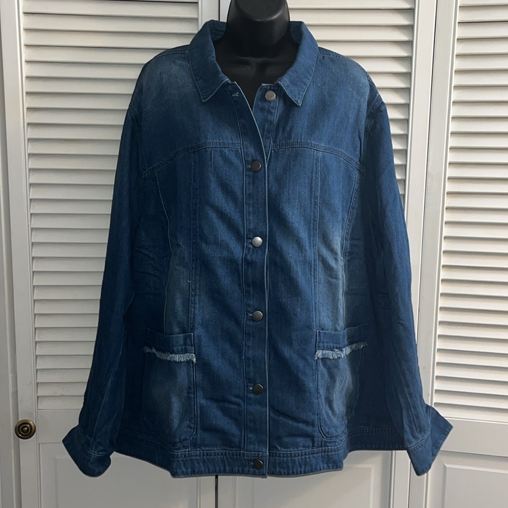 NWOT J.Jill Cotton Denim Lightweight Jean Jacket Shacket Raw Fringe Hem